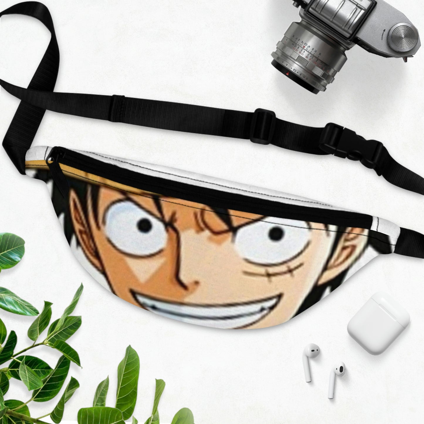 Monkey D. Luffy - Over the Shoulder